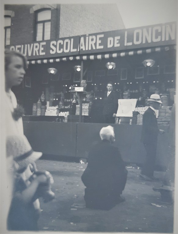 Oeuvre scolaire Loncin.jpg