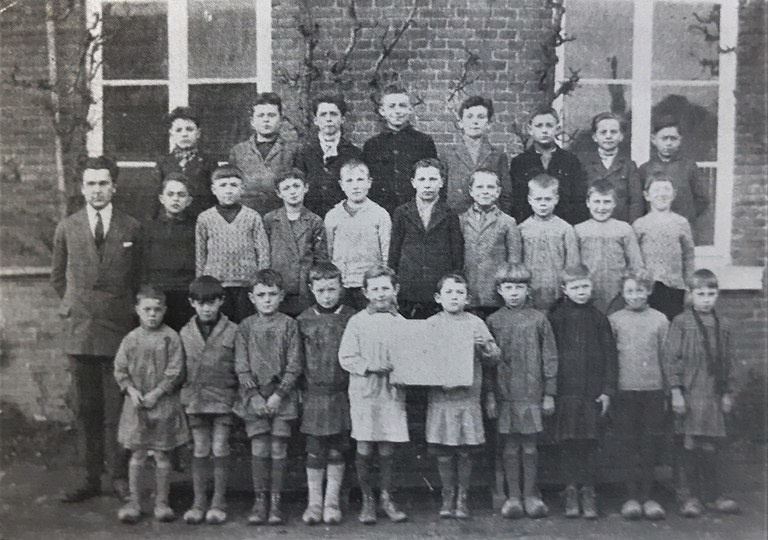 Ecole communale des Garçons de Xhendremael - 1928