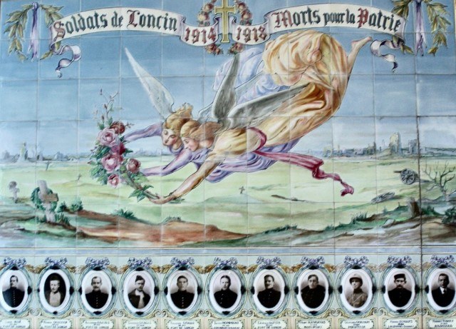 Le Mémorial de l'église de Loncin
