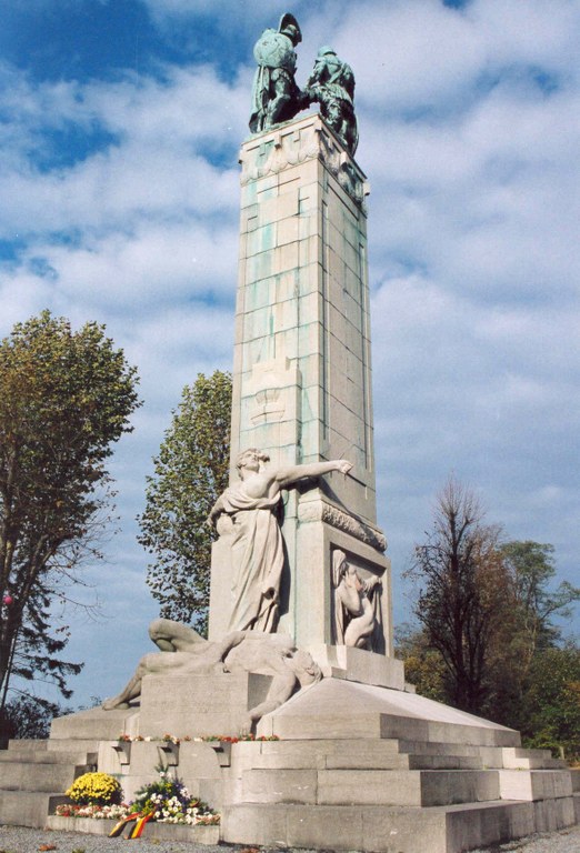 Le monument commémoratif