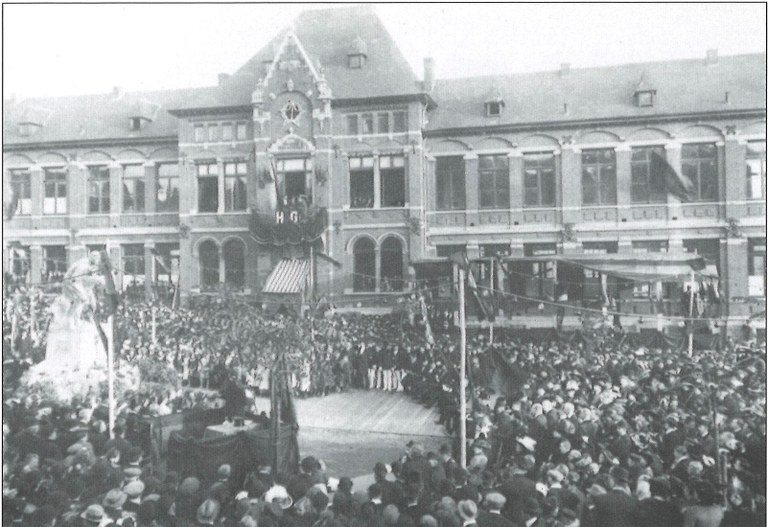 Inauguration statue Goffin.jpg