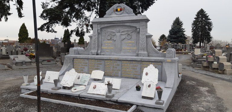 Monument aux victimes des deux guerres au ximetière de l'Égalité - ANS
