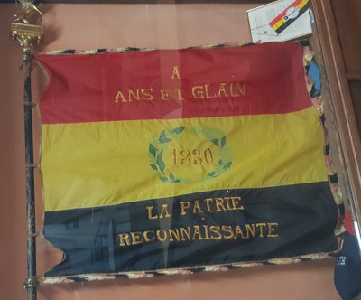Le Drapeau commémoratif de la Commune d'Ans - 1830