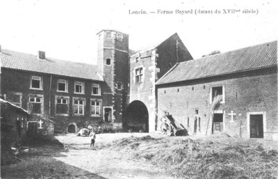La ferme Bayard et la cour intérieure